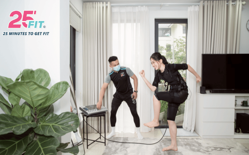 25-fit-at-home-cong-nghe-ems-giam-mo-bung