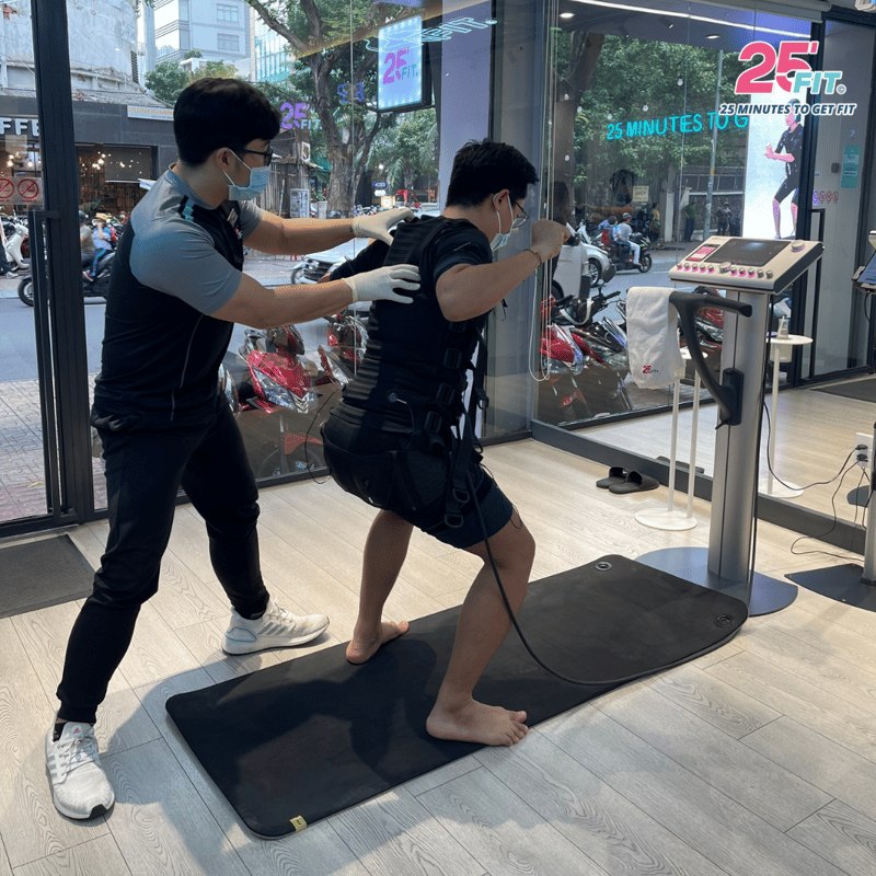 tap-luyen-ems-training