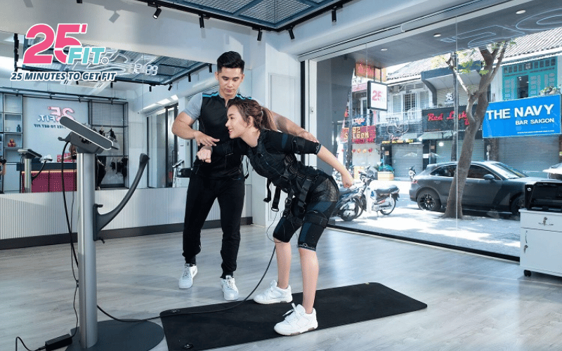 ems-training-dot-calo-nhieu-nhat-600-calo-moi-buoi-tap