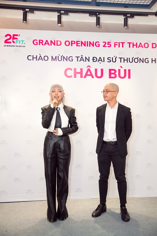 Chau Bui hao hung chia se ly do hop tac cung 25 FIT